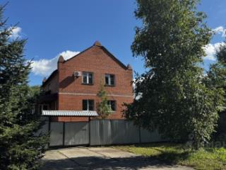 3-этажный коттедж, 223.3 м², 15 соток