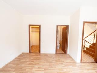  коттедж, 360 м², 14 соток