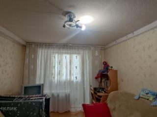 2-комн. квартира, 42 м², 3/5 этаж