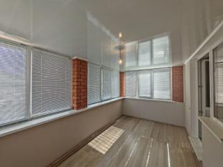 3-этажный коттедж, 250 м², 8 соток