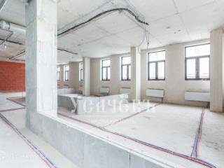3-комн. квартира, 130 м², 4/4 этаж