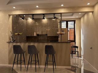  коттедж, 220 м², 6 соток