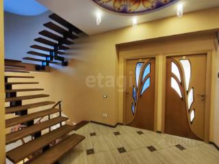 3-этажный дом, 260 м², 15 соток