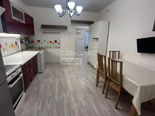 4-комн. квартира, 121.7 м², 1/5 этаж