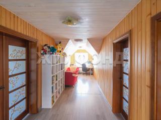  дом, 157.1 м², 7.8 соток