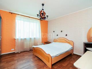3-этажный дом, 323.7 м², 12 соток