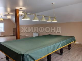  дом, 220 м², 8 соток