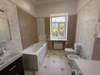 1-этажный дом, 1231 м², 28.43 соток