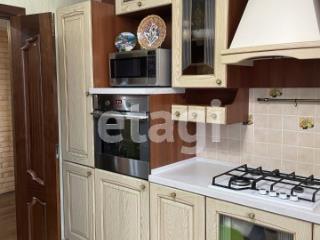 3-этажный дом, 355 м², 9.8 соток