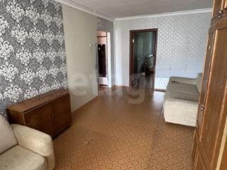 2-комн. квартира, 45 м², 3/5 этаж