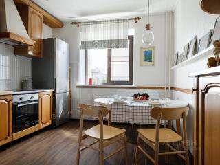 2-этажный дом, 317 м², 10 соток