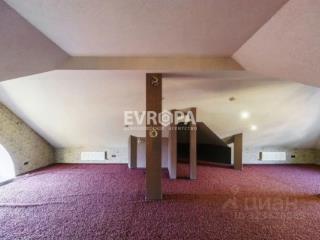 3-этажный дом, 740 м², 8 соток