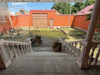 3-этажный дом, 333 м², 7 соток