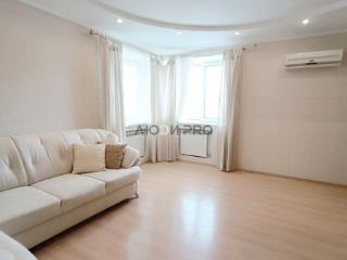 2-комн. квартира, 72 м², 5/10 этаж