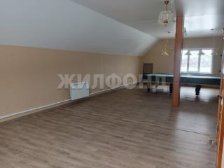  дом, 220 м², 8 соток