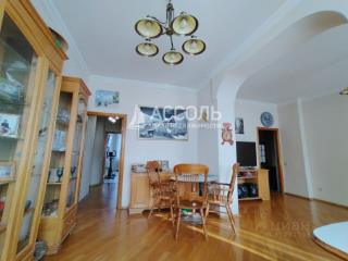 6-комн. квартира, 164.2 м², 2/5 этаж