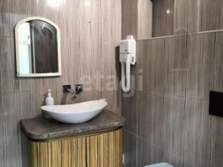 3-этажный дом, 500.3 м², 10.4 соток