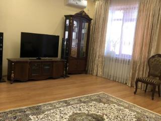  дом, 398 м², 7 соток