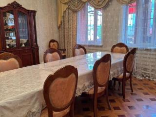  дом, 280 м², 8 соток