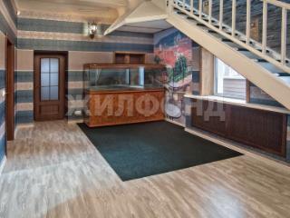  дом, 340 м², 7.6 соток