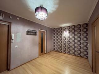 2-комн. квартира, 51 м², 4/5 этаж