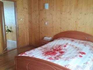 3-этажный дом, 180 м², 12 соток