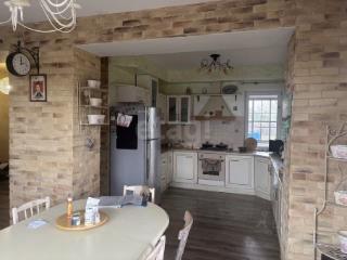 2-этажный дом, 180.6 м², 19.39 соток