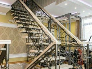 3-этажный дом, 432 м², 16.92 соток