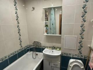 2-комн. квартира, 42 м², 3/5 этаж