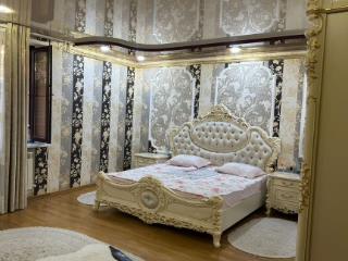  дом, 180 м², 12 соток