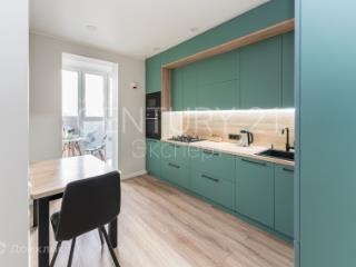 2-комн. квартира, 65 м², 8/9 этаж