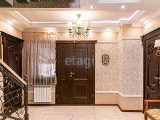 3-этажный дом, 432 м², 16.92 соток