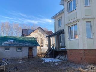  дом, 211.9 м², 16 соток