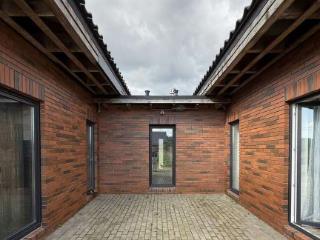  дом, 140 м², 9 соток