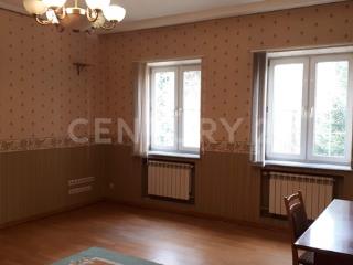 3-этажный дом, 615 м², 18 соток