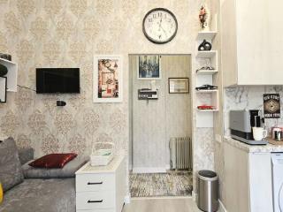 1-комн. квартира, 15 м², 4/4 этаж