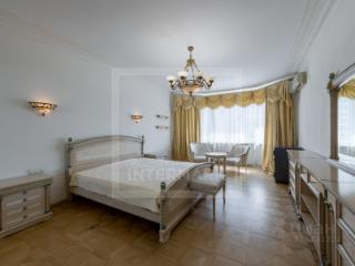 4-комн. квартира, 180 м², 12/12 этаж