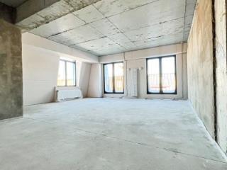 6-комн. квартира, 235 м², 4/4 этаж
