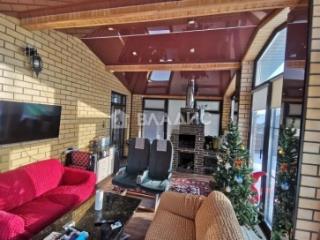  дом, 160 м², 6.7 соток