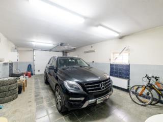  коттедж, 360 м², 14 соток