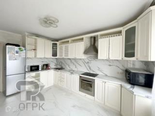2-комн. квартира, 63.3 м², 13/17 этаж