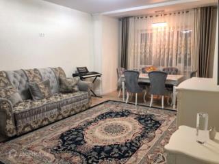 2-комн. квартира, 60 м², 2/5 этаж