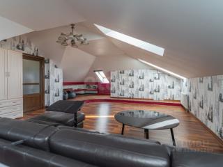 3-этажный дом, 495 м², 20 соток