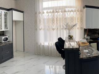  дом, 650 м², 16 соток