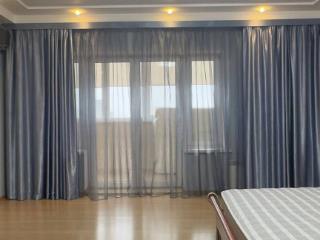 3-комн. квартира, 130 м², 10/13 этаж