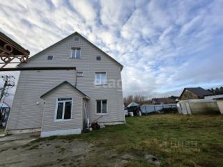 3-этажный дом, 190.5 м², 8 соток