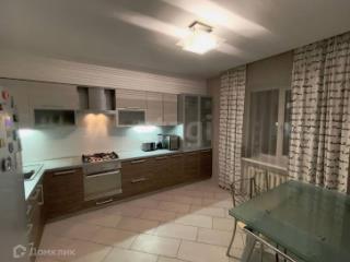 3-комн. квартира, 105.5 м², 4/4 этаж