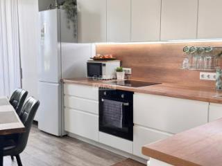 3-комн. квартира, 90 м², 9/23 этаж