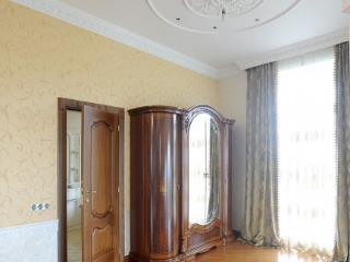  коттедж, 700 м², 48.9 соток