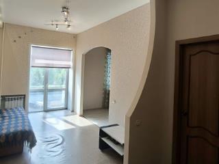 3-комн. квартира, 76.4 м², 2/4 этаж